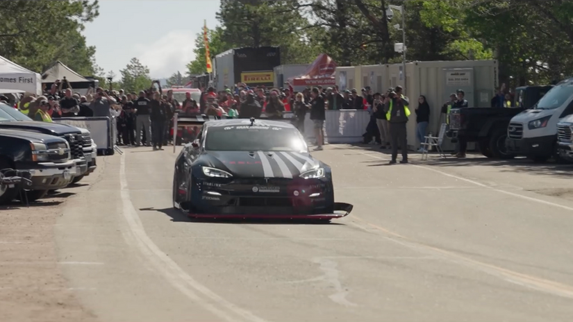 Pikes Peak Hill Climb New Modified EV Record Run! Randy Pobst in our Tesla Model S Plaid